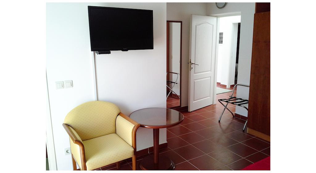Guest House Sol Cavtat Ngoại thất bức ảnh