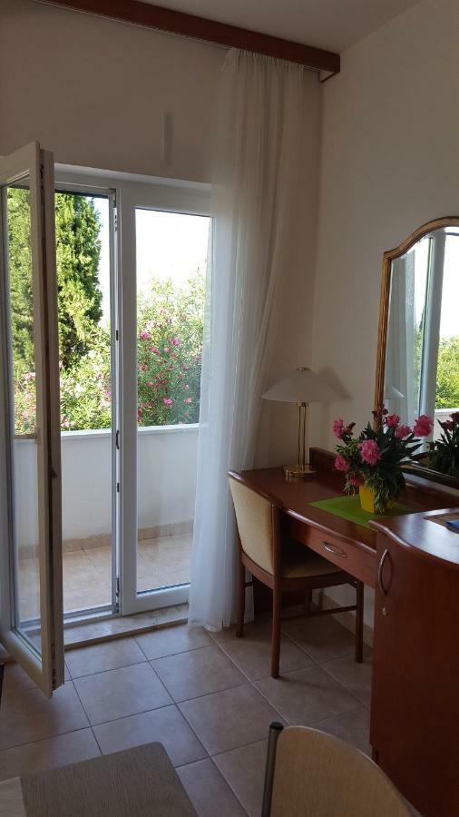 Guest House Sol Cavtat Ngoại thất bức ảnh